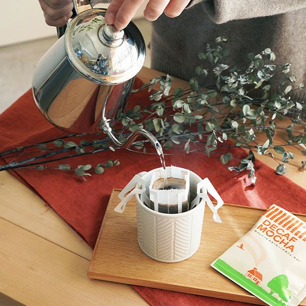 ホワイトデーにデカフェオレベース（加糖）とデカフェドリップコーヒー